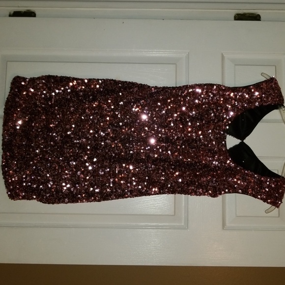 Dresses & Skirts - Dress